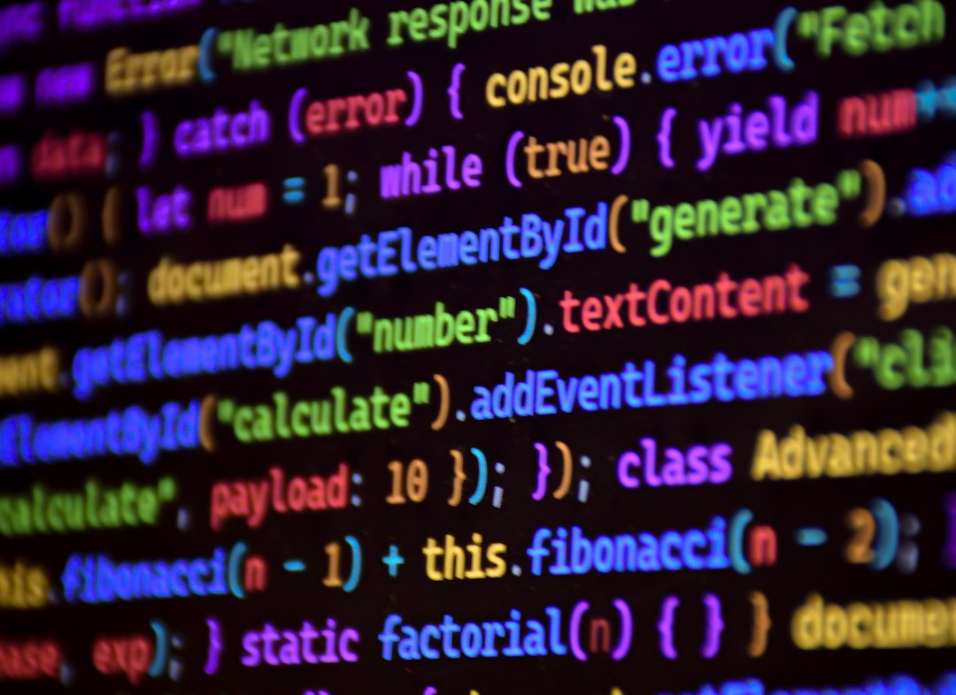 一条与生产无关的搜索词混进厂区网络日志，值班员不必紧张，也不能随手删掉。